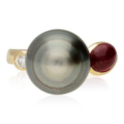 PRE-OWNED 18CT ROSE GOLD TAHITIAN PEARL, RUBY & DIAMOND 3 STONE RING