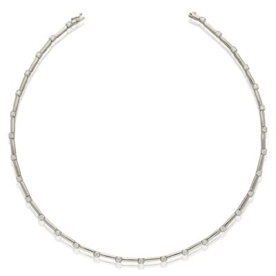 PRE-OWNED 18CT WHITE GOLD DIAMOND NECKLACE