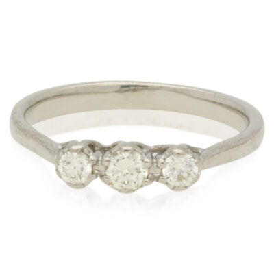 PRE-OWNED 18CT WHITE GOLD 3 STONE DIAMOND RING