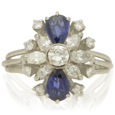 VINTAGE SAPPHIRE & DIAMOND CLUSTER RING - 20TH C