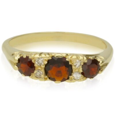 VINTAGE 18CT GOLD GARNET & DIAMOND CARVED GALLERY RING - 1959