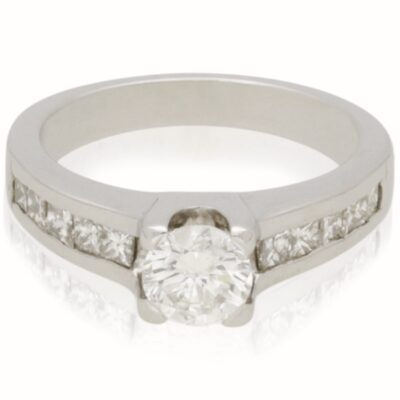 PRE-OWNED 18CT WHITE GOLD NATURAL DIAMOND RING WITH DIAMOND SHOULDERS - 1.00CT