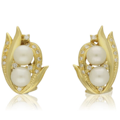 PRE-OWNED 18CT GOLD MIKIMOTO PEARL & DIAMOND STUD EARRINGS